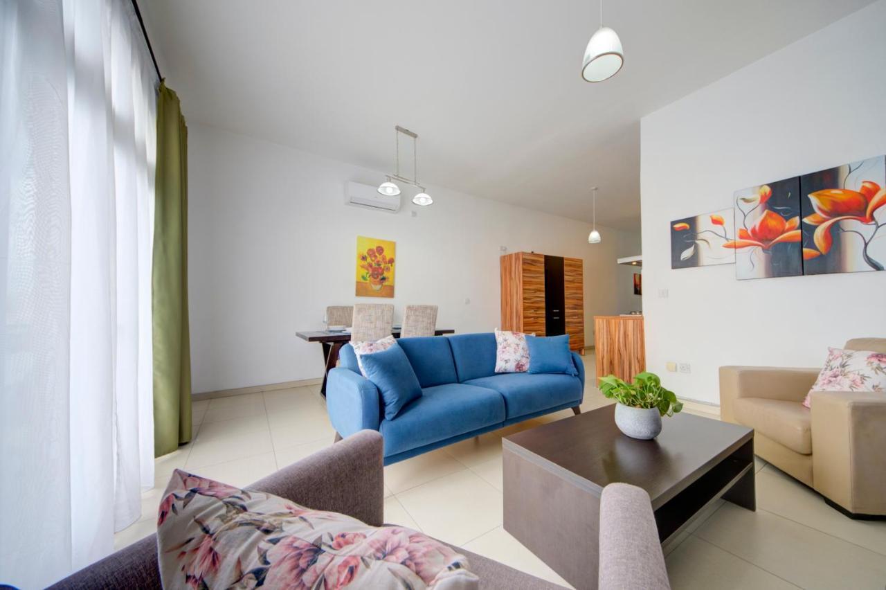Saint Julian's St Julians 2 Bedroom Apartment With Commanding Seaviews By Shortletsmalta מראה חיצוני תמונה